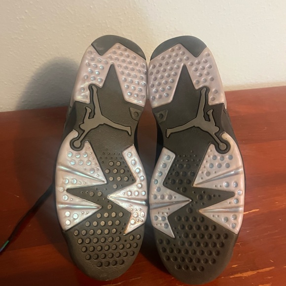 Air Jordan 6 Retro Chameleon Vintage Sneakers - Picture 9 of 11